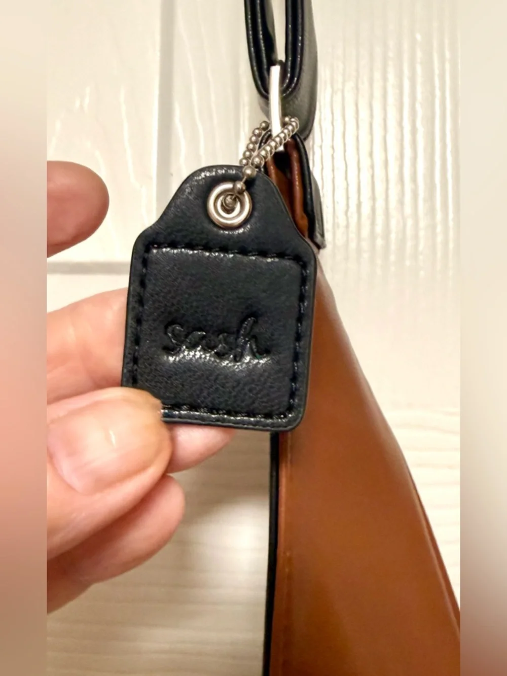 SASH! Crossbody Bag in Black